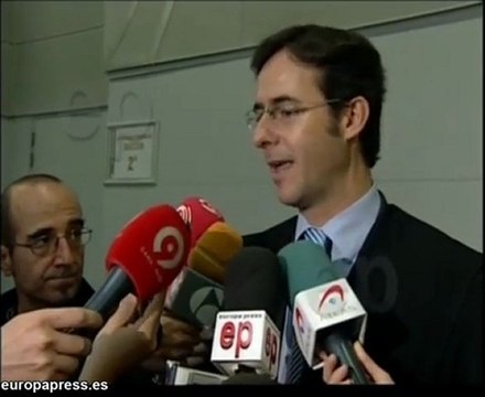 Contrata a un sicario para matar a su mujer