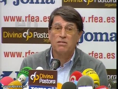 Cree que deberían quitar títulos a Domínguez