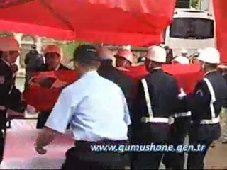 Şehit Polis Toprağa Verildi.