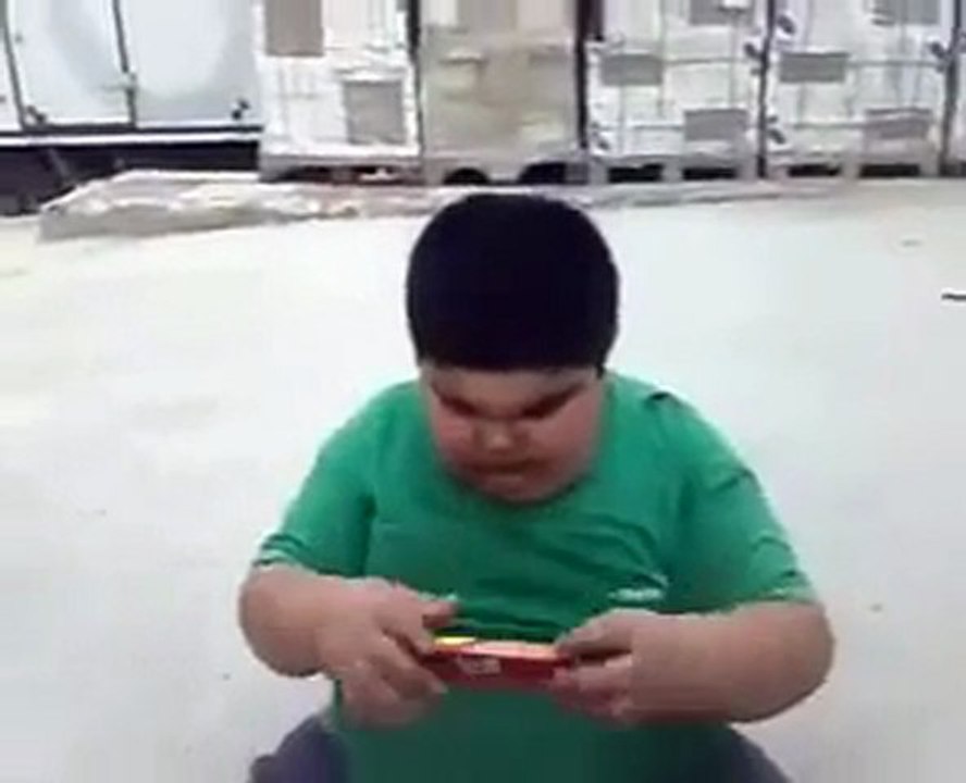 Şizofrenik Duygular_ın Videoları- Alın işte size şizofren gülüşü. - Facebook