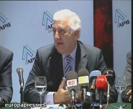 Banegas apoya a Herrero