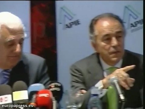 Banegas apoya a Herrero