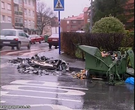 Queman intencionadamente nueve contenedores