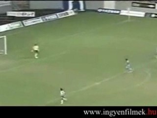 but invraisemblable  "هدف طريف و غريب"