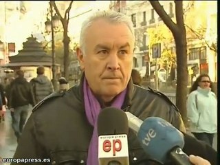 Cayo Lara: "Zapatero está convocando otra huelga general"