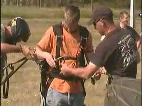 fly in the air paragliding