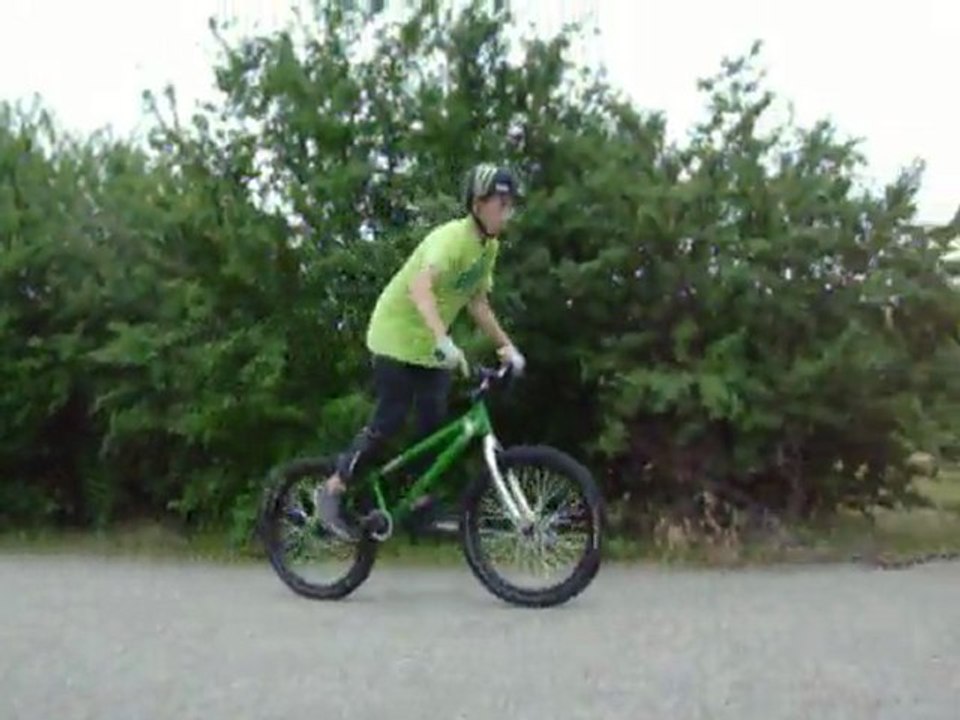 pedal up