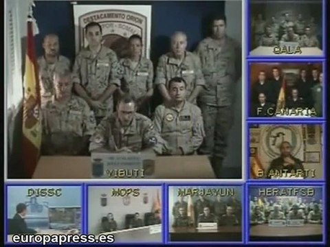 Zapatero felicita las Navidades a las tropas