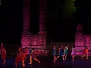 danse arles saugrenu