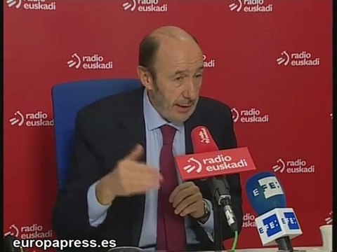 Rubalcaba: Que se sustituyan las letras ETA