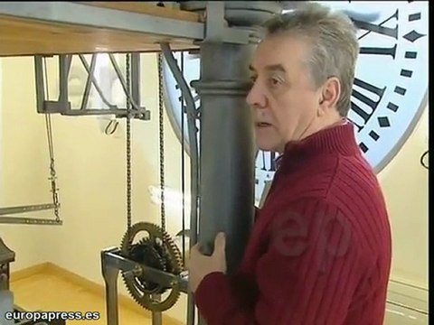 Preparan el reloj de la Puerta del Sol