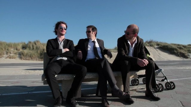 Les mecs qui réalisent qu'y a un truc qui va pas