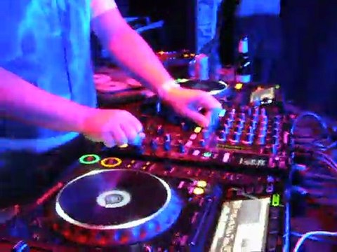 VULTURE NIGHT w/ ALAN BRAXE,DJ FALCON, ALEX GOPHER @ Social Club 3