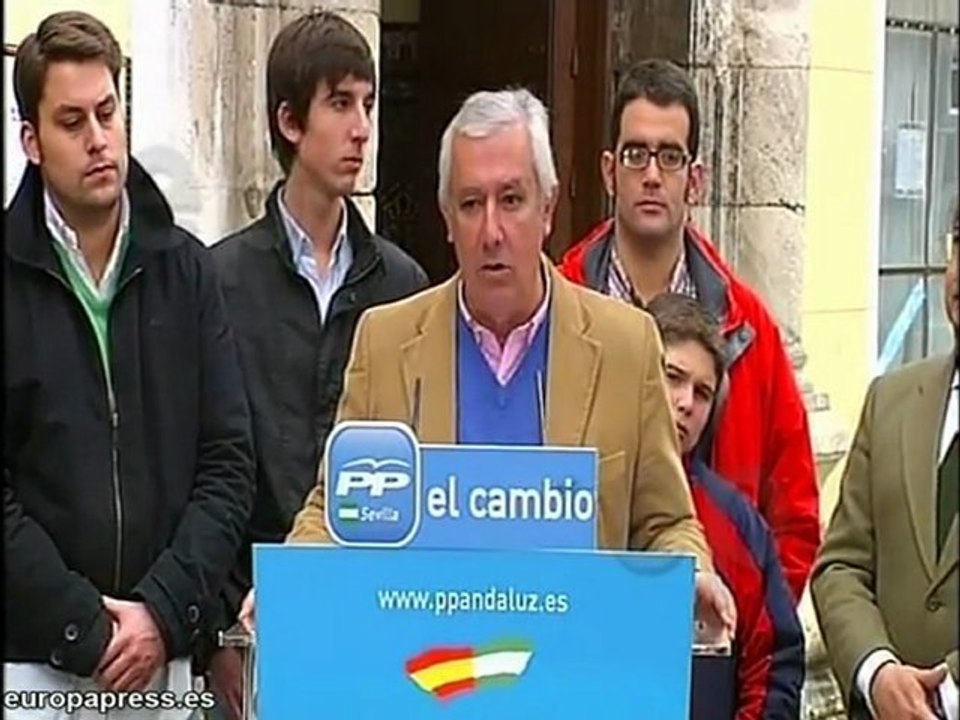 Arenas: "Zapatero no debe seguir engañando"