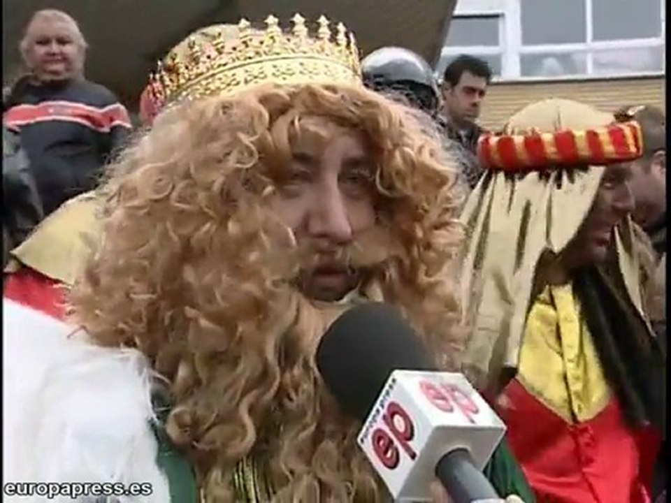 Los Reyes Magos reparten felicidad en hospitales