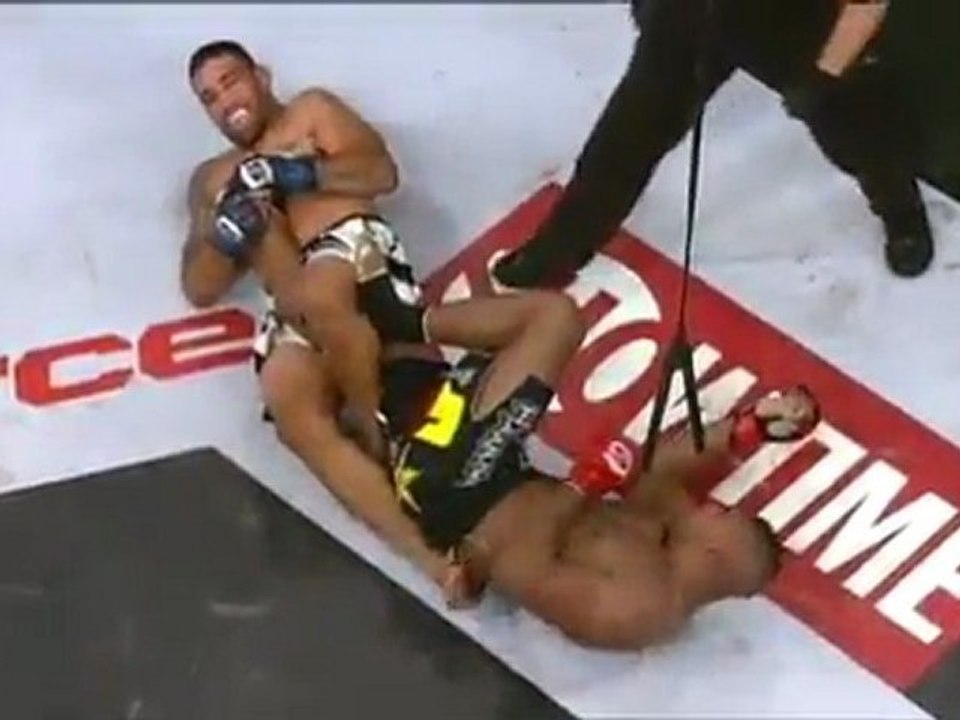 Alistair Overeem vs Fabricio Werdum - Part 2 Strikeforce Gp