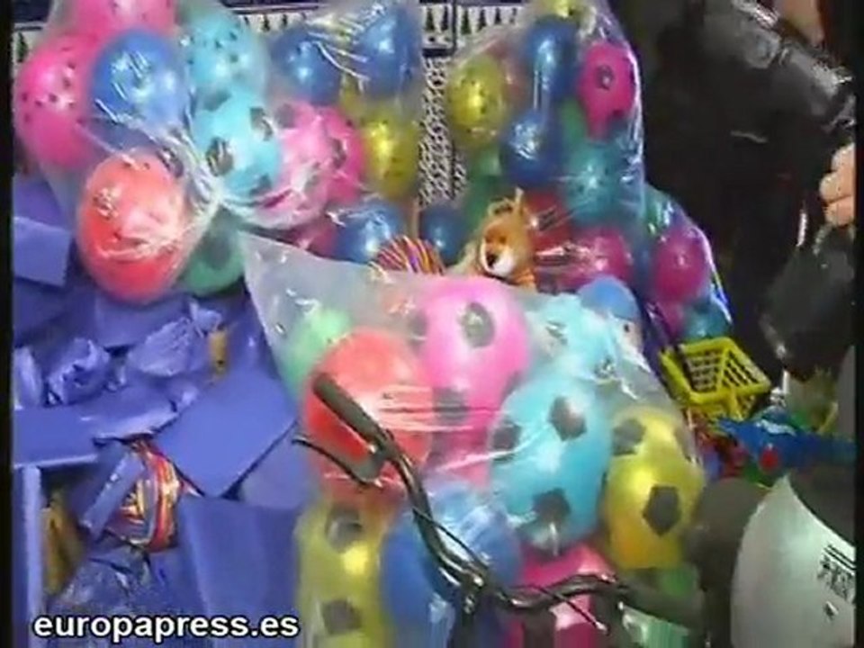 Javier Arenas reparte regalos