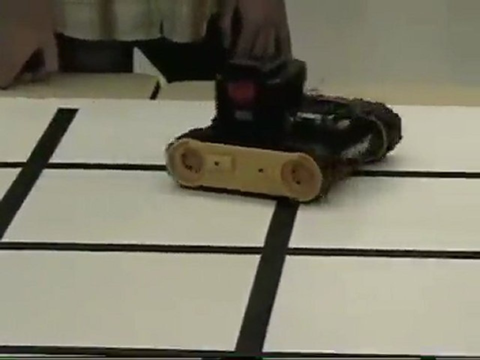 Çizgi izleyen robot www.kumanda.org