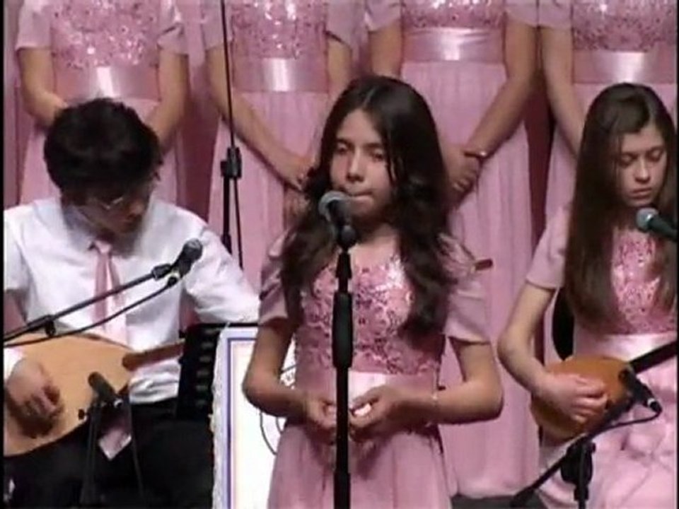 Ezginur Gündoğdu - Kaleden Kale (+Bergama Bengisi)