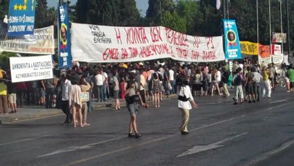 Aγανακτισμένοι στο σύνταγμα 26η μέρα