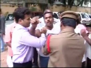 Telangana supporters go against Maa Telugu Talli