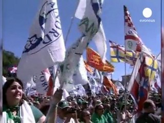 Bossi: non c'è l'ultimatum ma la Lega detta le condizioni