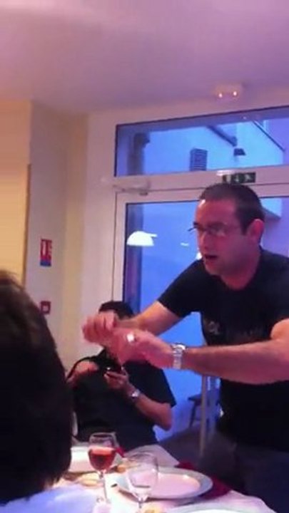 Juju et ses chansons paillardes