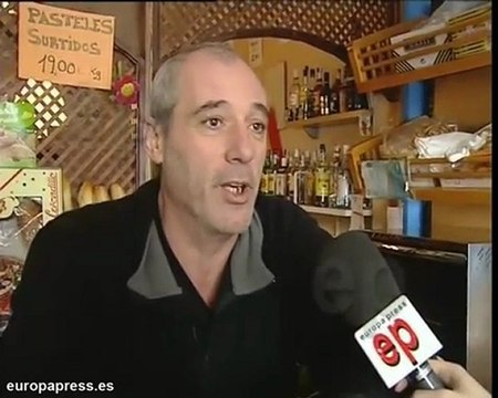 Un bar cuelga carteles contra la ley Antitabaco
