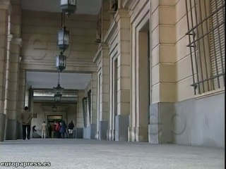 Juzgan a un hombre por violar a su pareja.