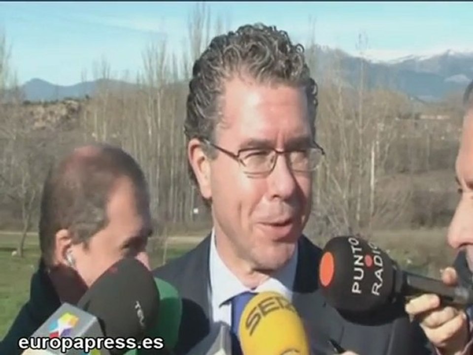 Granados durante la visita a Colmenar Viejo