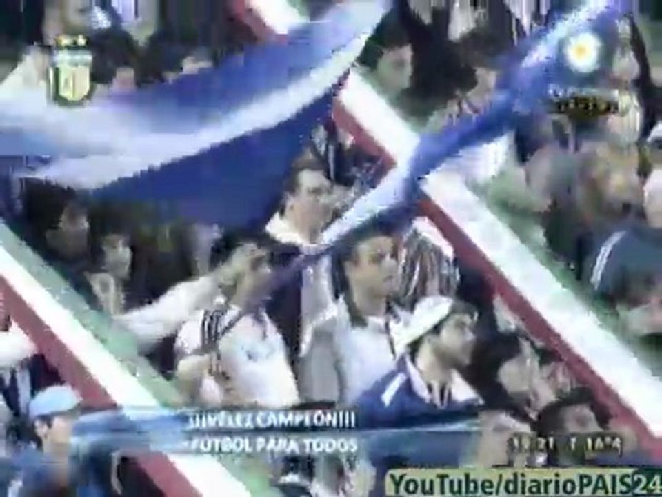 Η φιέστα τίτλου της Βελέζ Σάρσφιλντ