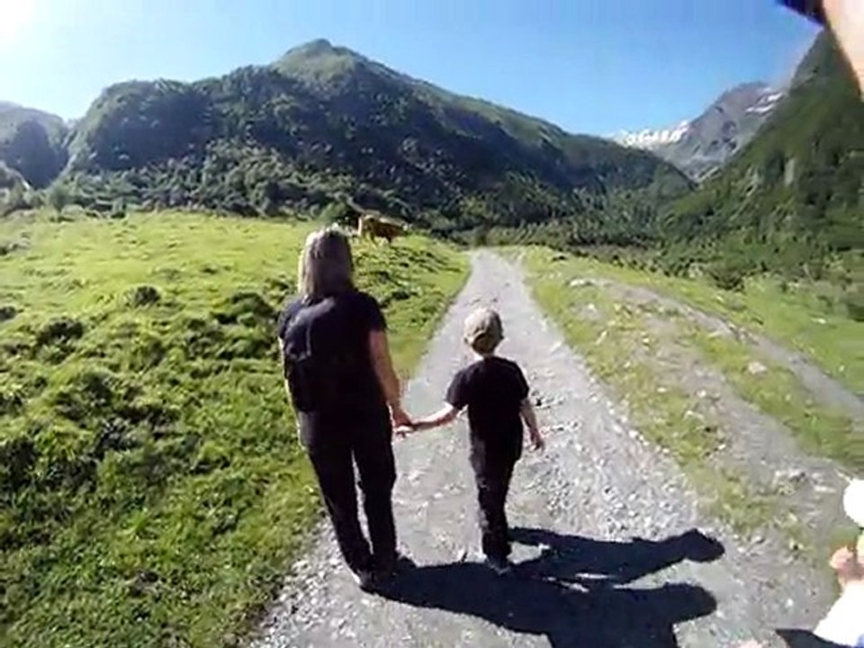 Hugo et Coleen en rando lac d'Oo