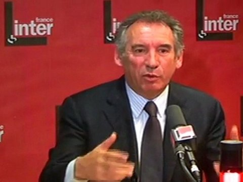 François Bayrou invité de Patrick Cohen sur France Inter - 20 juin 2011 Part.2