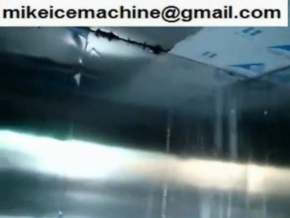 Flake ice machine with ice room, 8T/day