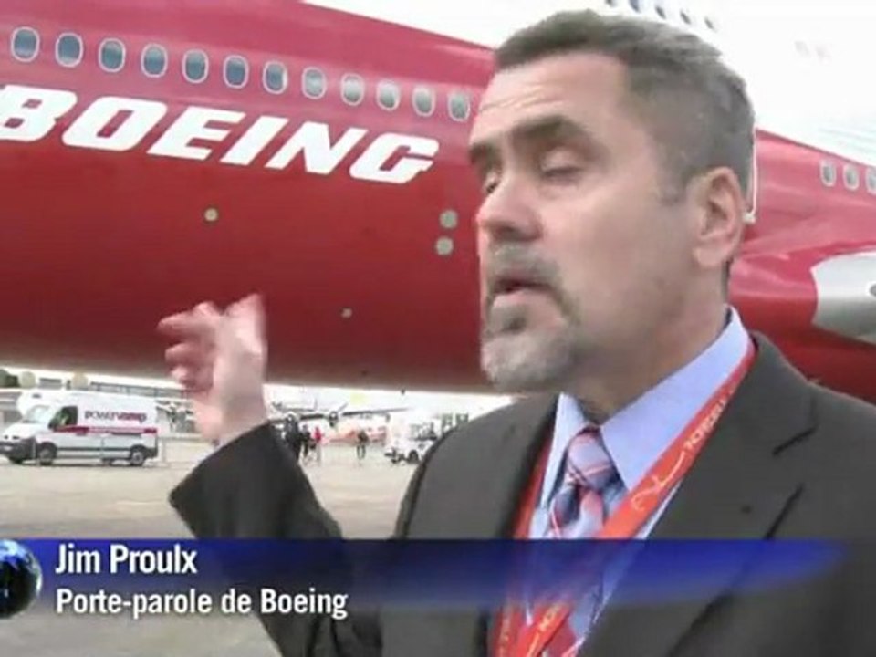 Boeing 747-8 aterrissa na França no MSN Vídeo