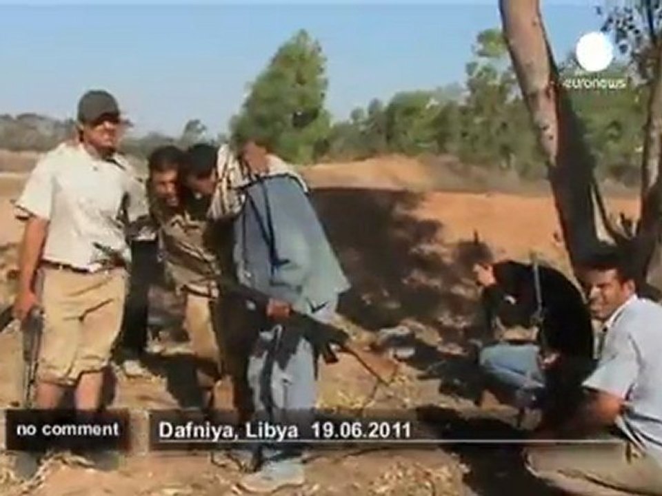 Libye : des rebelles pris en embuscade par... ...
