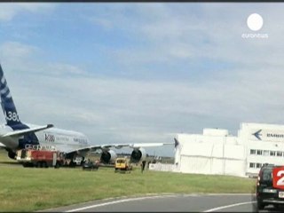 Havacılık devleri Paris'te görücüye çıktı