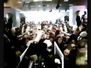 Les esclaves du materialisme