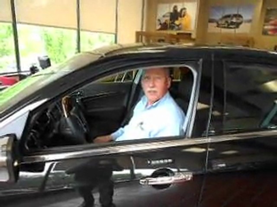2011 Lincoln MKZ- Customer Testimonial- New Britain CT