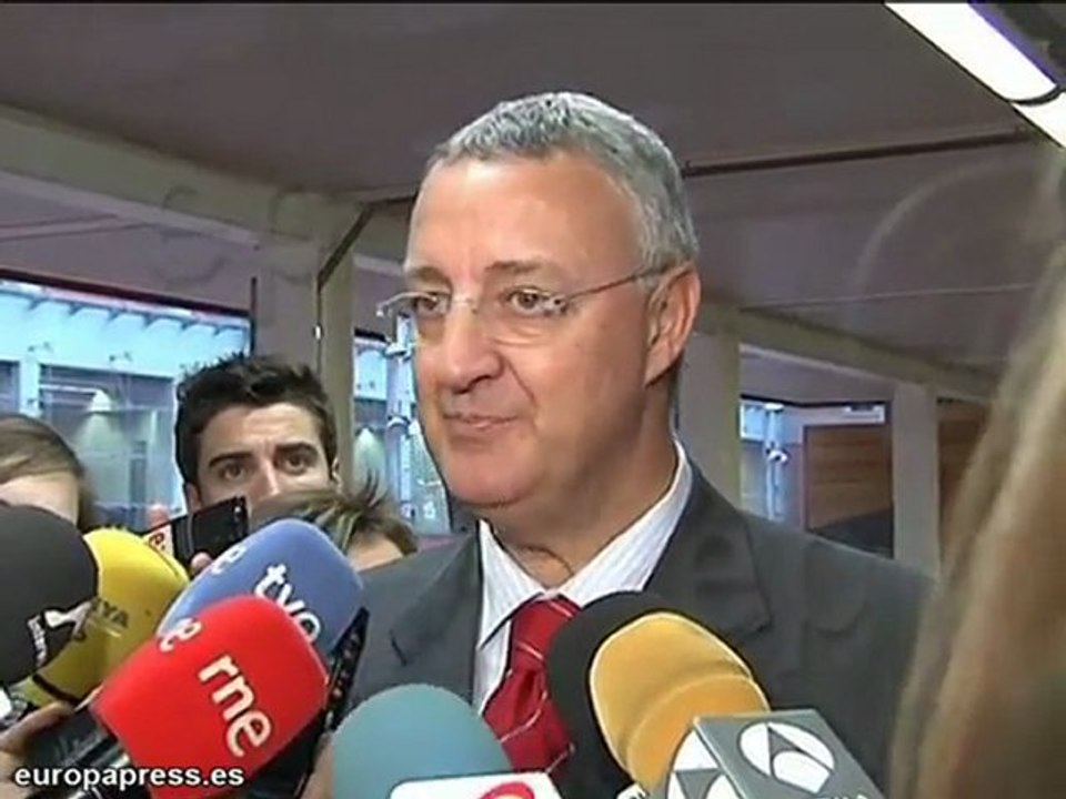 Desea un "gran consenso" en reforma de pensiones