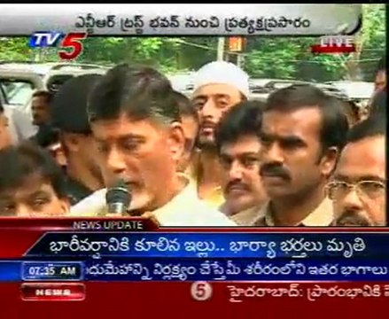 News Scan - Tulasi Reddy & Karne Prabhakar - Rain damages Charminar minaret