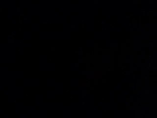 "Alors, tes impressions? ... AIE!"