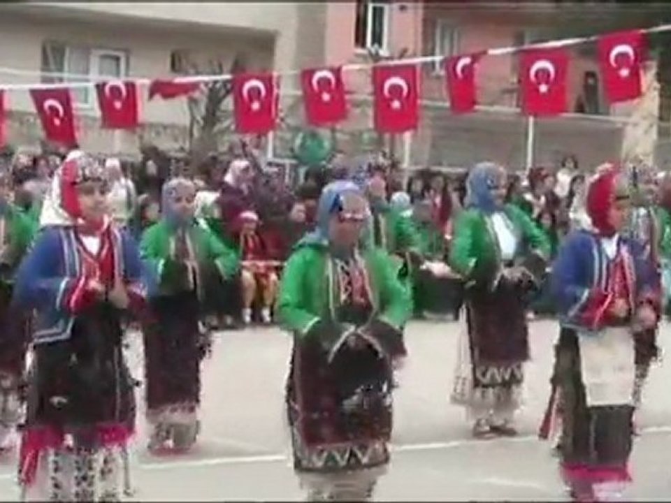 Bolum 6 - 23 Nisan Ulusal Egemenlik ve Çocuk Bayramı 2011 Nuri Erbak İlköğretim Okulu