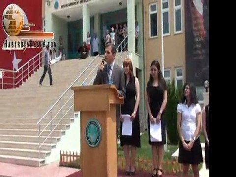 Dursunbey Meslek Yüksek Okulunda Mezuniyet Coşkusu