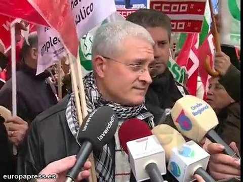 Sindicatos se manifiestan por los recortes del Gobierno