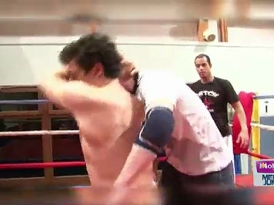 Ep4 : Taïg Khris n'a pas froid aux yeux - M6 mobile Mega Jump 2011