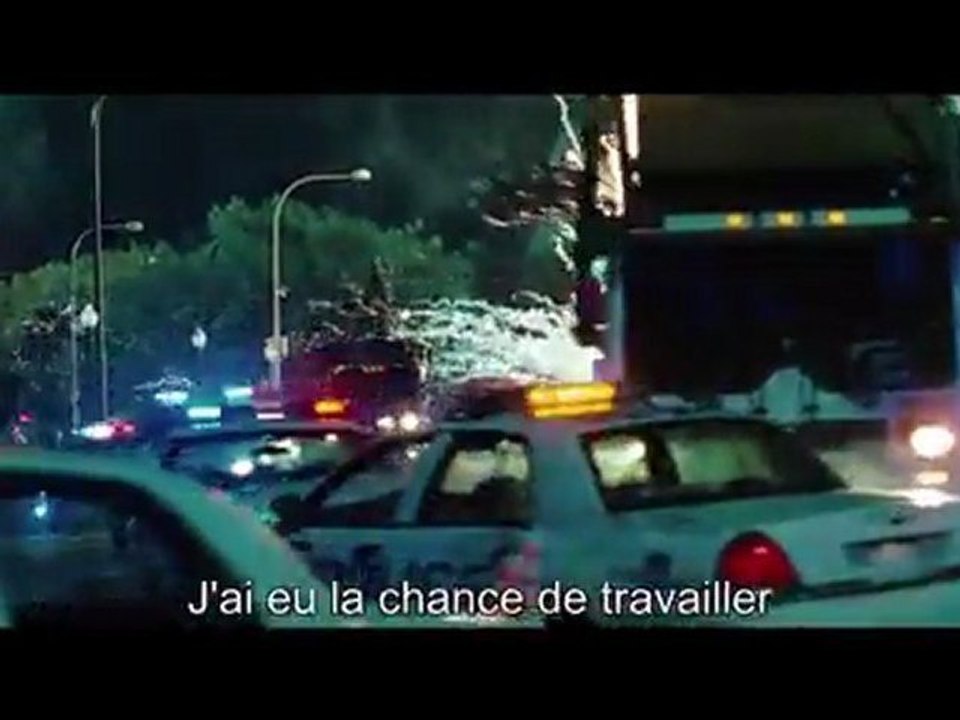 Transformers 3 : Rosie Huntington-Whiteley sur le tapis rouge Maxim Hot 100