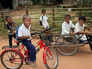 Les Gens : Enfant Garçon duo & groupe