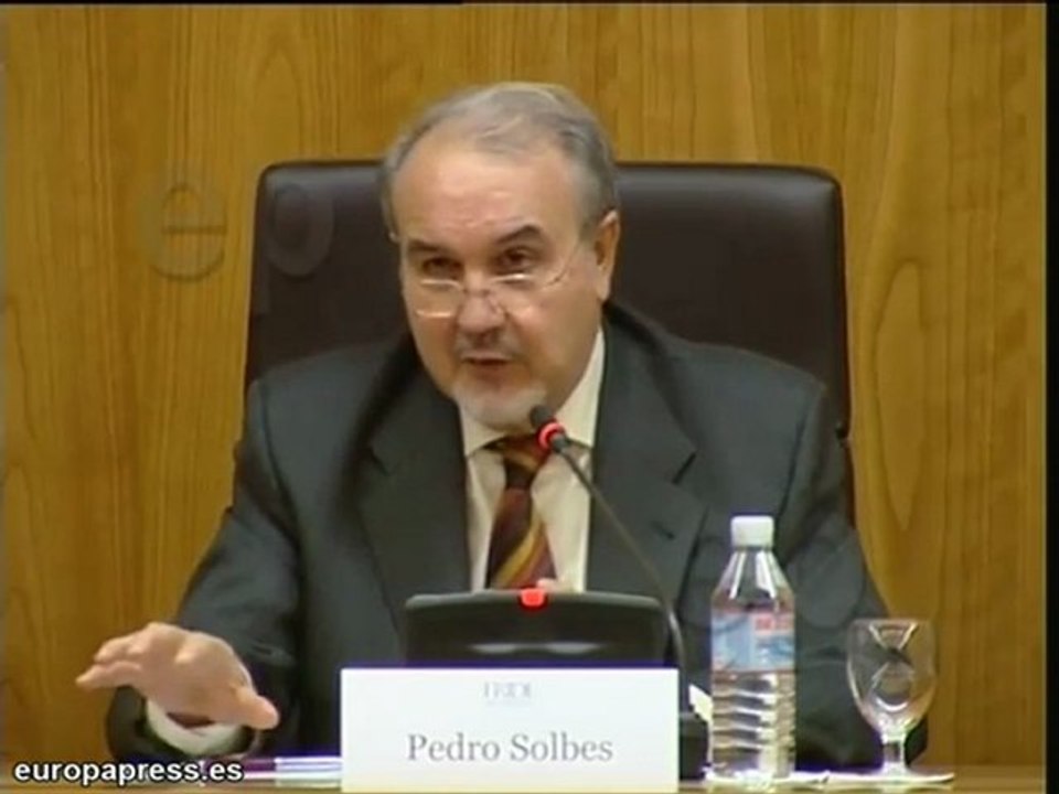 Solbes:"Poco realista que algún país salga del euro"