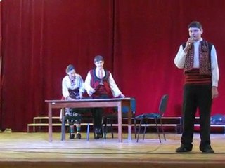 Working man dresses nice, eats well